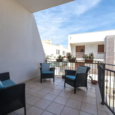 La Loggetta A Pochi Metri Dalla Di Apartment San Vito Lo Capo