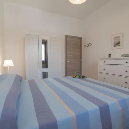 La Loggetta A Pochi Metri Dalla Di *
